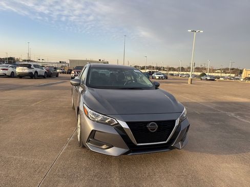 Certified 2020 Nissan Sentra S image 2
