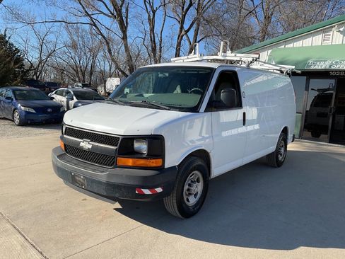 Used 2009 Chevrolet Express 2500 image 5