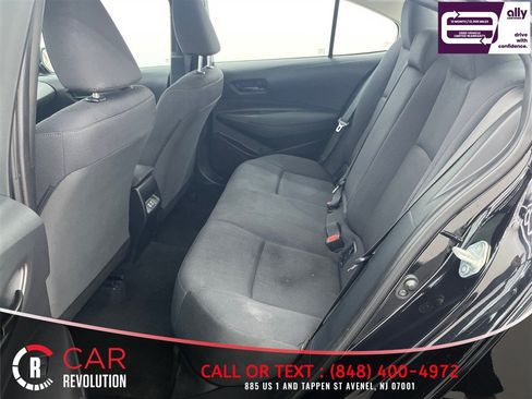 Used 2024 Toyota Corolla LE FWD image 28