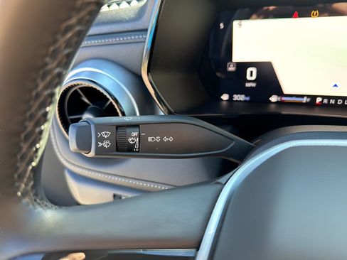 Used 2024 Chevrolet Colorado LT image 31