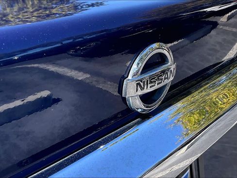 Used 2018 Nissan Maxima 3.5 SV image 9