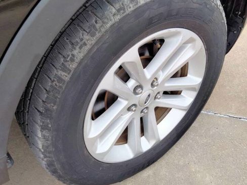 Used 2017 Ford Explorer XLT w/ Equipment Group 201A image 25