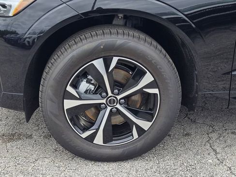 New 2026 Volvo XC60 B5 Core AWD/4WD image 11