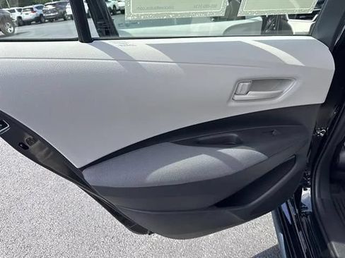 Used 2024 Toyota Corolla LE FWD image 13