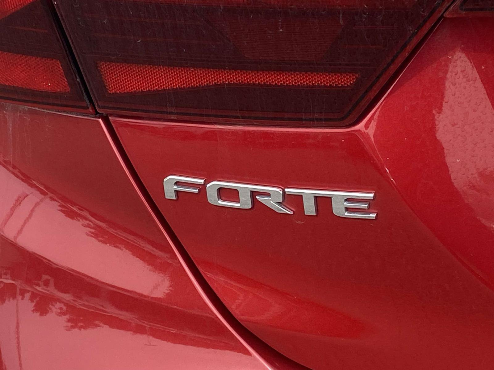 Used 2019 Kia Forte LXS FWD image 11
