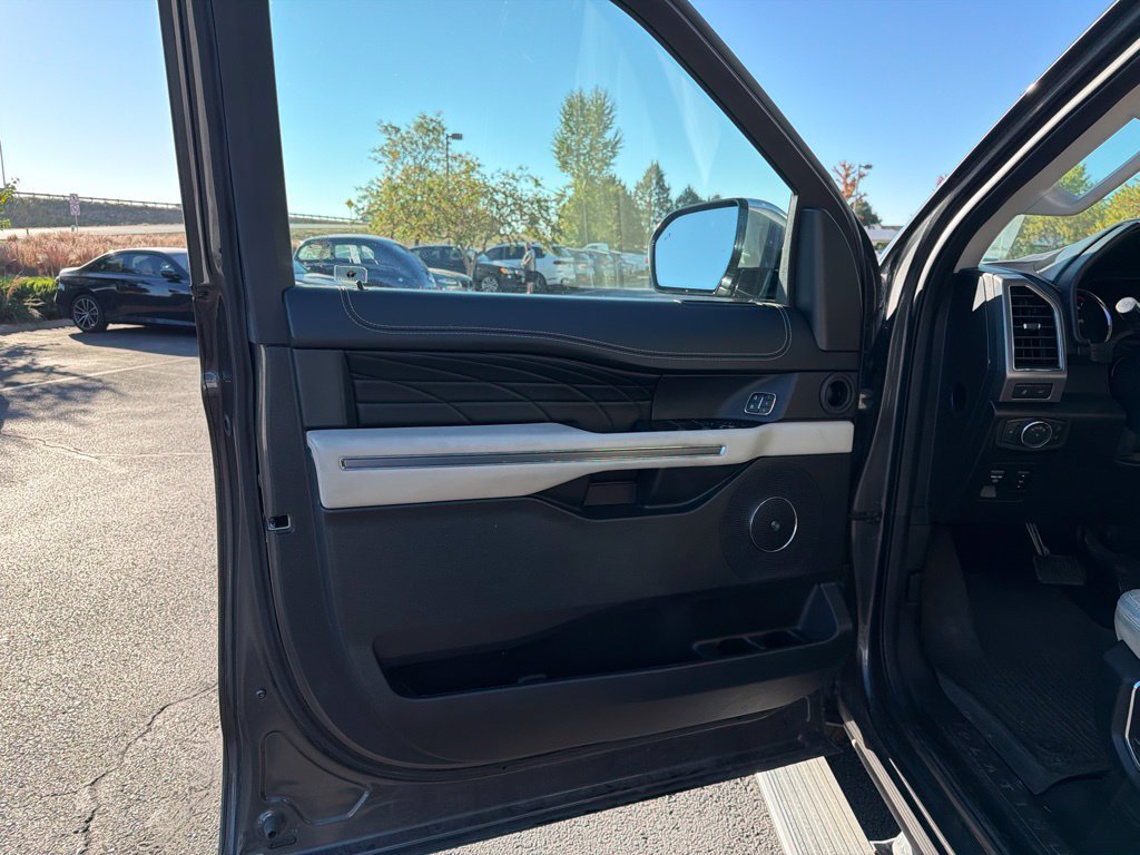 Used 2020 Ford Expedition Max Platinum AWD/4WD image 9