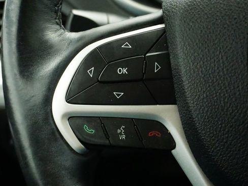 Used 2016 Jeep Cherokee Overland w/ Technology Group image 34