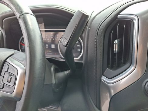 Used 2019 Chevrolet Silverado 1500 LTZ w/ LTZ Plus Package AWD/4WD image 15