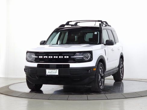 Used 2022 Ford Bronco Sport Outer Banks w/ Tech Package image 4