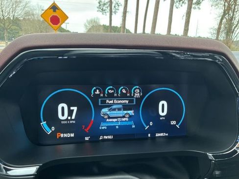 Used 2023 Ford F150 Lariat w/ Max Trailer Tow Package image 29