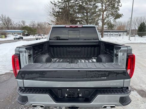 Used 2025 GMC Sierra 1500 Denali w/ Denali Reserve Package image 12