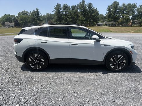 Used 2022 Volkswagen ID.4 Pro AWD/4WD image 4