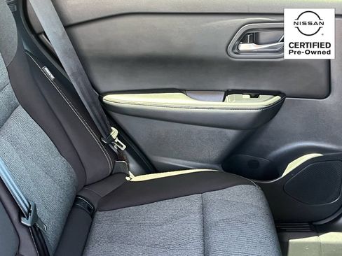 Certified 2025 Nissan Rogue SV FWD image 11