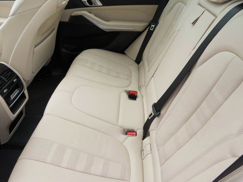 Used 2022 BMW X5 sDrive40i w/ Premium Package RWD image 38