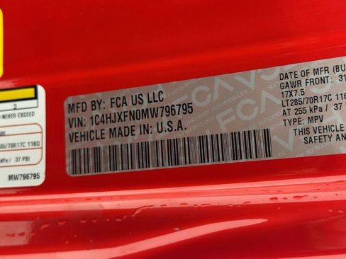 Used 2021 Jeep Wrangler Unlimited Rubicon w/ Cold Weather Group AWD/4WD image 23