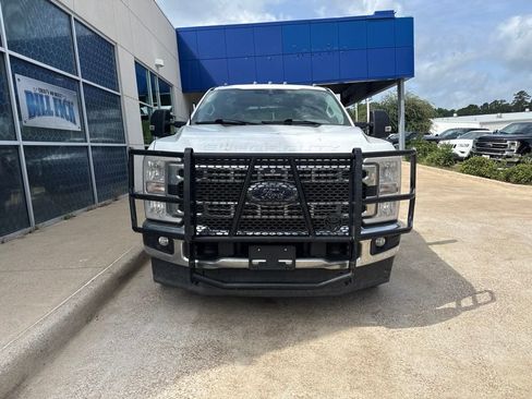 Certified 2023 Ford F350 XLT AWD/4WD image 3