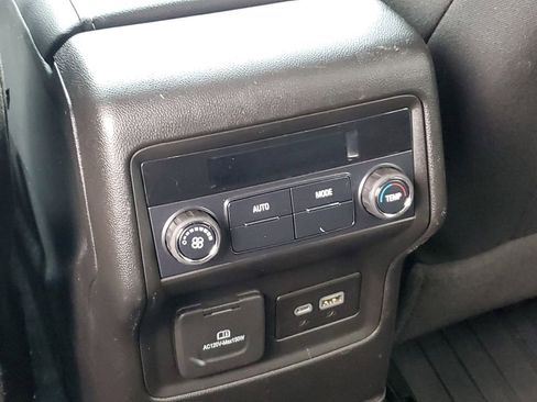 Used 2020 GMC Acadia SLE w/ Driver Convenience Package image 33