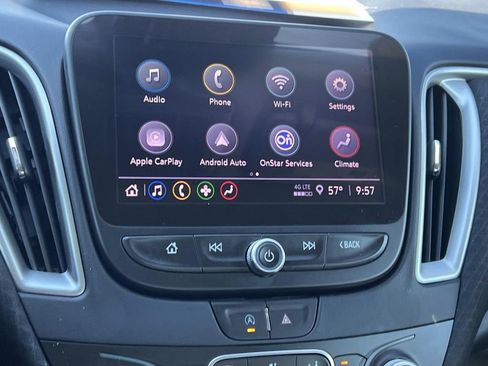 Used 2025 Chevrolet Malibu LT FWD image 17