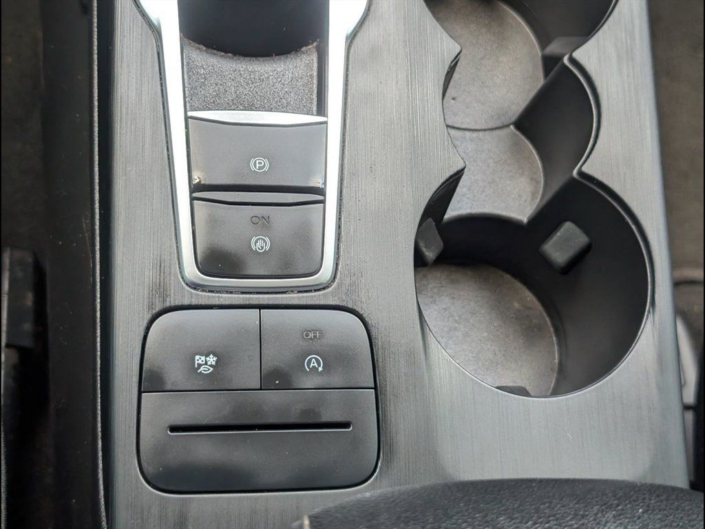 Used 2024 Ford Escape Active w/ Cold Weather Package FWD image 18