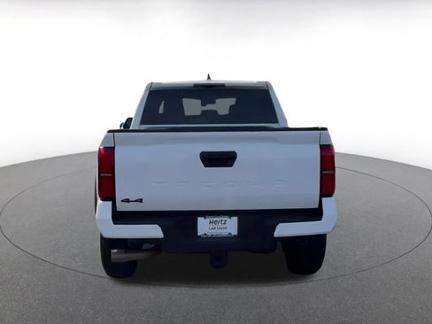 Used 2025 Toyota Tacoma TRD Off-Road image 12