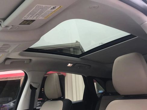 Used 2021 Ford Escape SEL w/ Technology Package FWD image 12