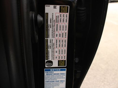 Used 2015 Toyota RAV4 LE AWD/4WD image 31