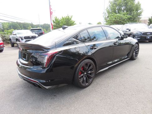 Used 2023 Cadillac CT5 V Blackwing w/ Carbon Fiber Package 2 RWD image 5