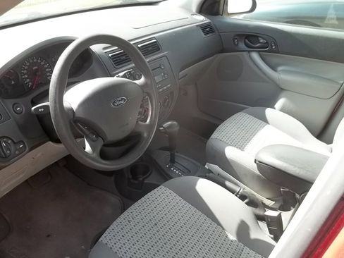 Used 2007 Ford Focus SE FWD image 5