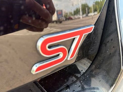 Used 2023 Ford Explorer ST w/ Equipment Group 401A AWD/4WD image 12