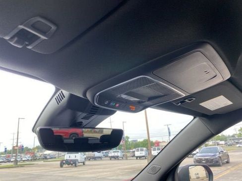 New 2026 Chevrolet Traverse RS w/ LPO, Floor Liner Package FWD image 27