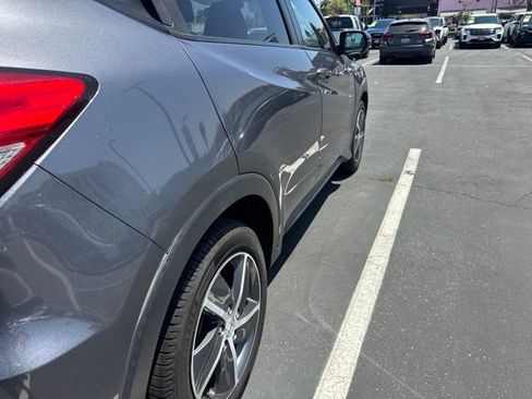 Used 2021 Honda HR-V EX image 4