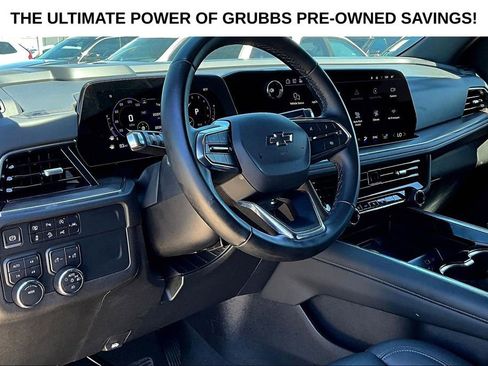 Used 2025 Chevrolet Tahoe Z71 AWD/4WD image 16