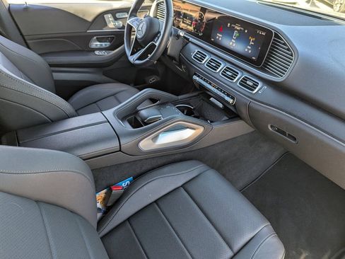 Used 2025 Mercedes-Benz GLE 350 4MATIC w/ AMG Line Exterior image 13
