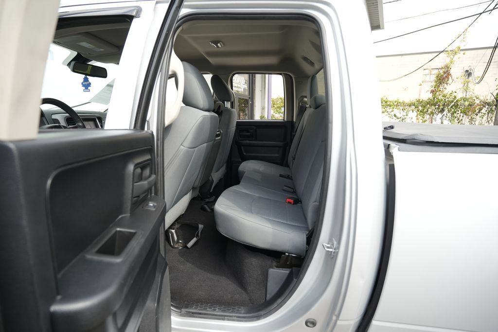 Used 2014 RAM 1500 Express AWD/4WD image 23
