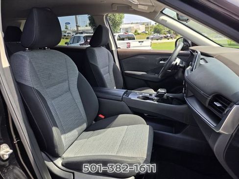 Used 2023 Nissan Rogue SV FWD image 20