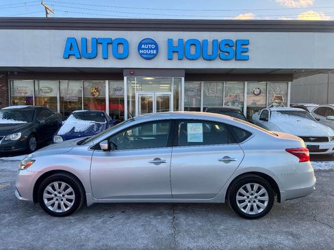 Used 2016 Nissan Sentra S image 8