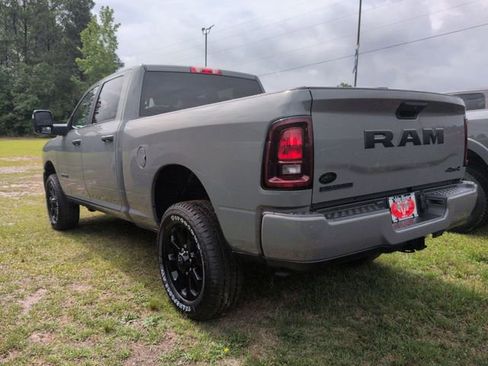 New 2026 RAM 2500 Big Horn AWD/4WD image 5