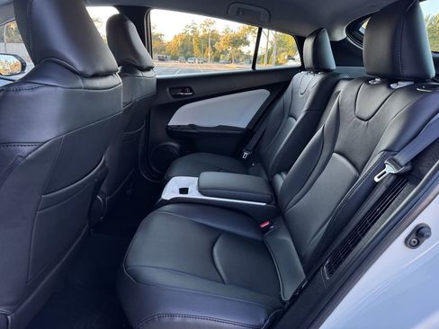 Used 2017 Toyota Prius Prime Advanced image 16