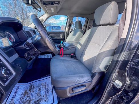 Used 2016 RAM 1500 Express w/ Black Ram 1500 Express Group image 22