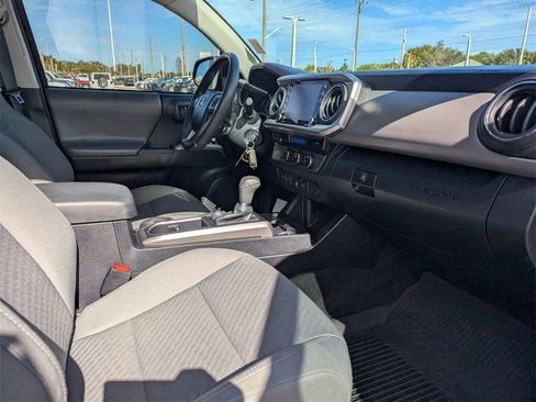 Used 2022 Toyota Tacoma SR5 image 9
