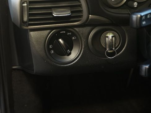 Used 2005 Porsche 911 Carrera image 22