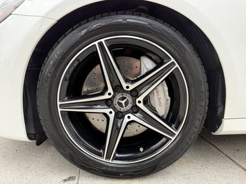 Used 2018 Mercedes-Benz E 300 image 20