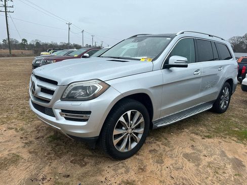 Used 2014 Mercedes-Benz GL 450 4MATIC w/ Driver Assistance Package image 2