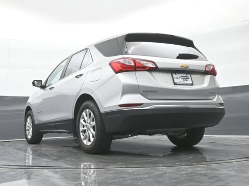 Used 2021 Chevrolet Equinox LT AWD/4WD image 37