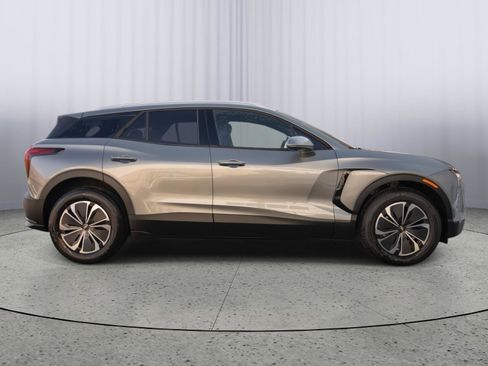 New 2026 Chevrolet Blazer EV LT image 8