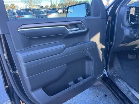 Used 2022 Chevrolet Silverado 1500 RST w/ Redline Edition image 6