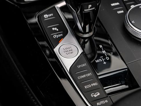 Used 2023 BMW X4 xDrive30i w/ M Sport Package image 25