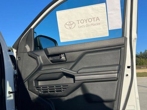 New 2026 Toyota Tacoma SR5 image 18