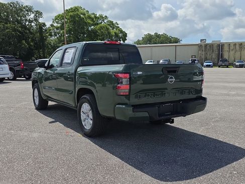 Used 2024 Nissan Frontier SV w/ SV Convenience Package RWD image 6