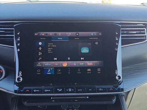 Used 2024 Jeep Wagoneer L Series III w/ Flexible Seating Group image 18